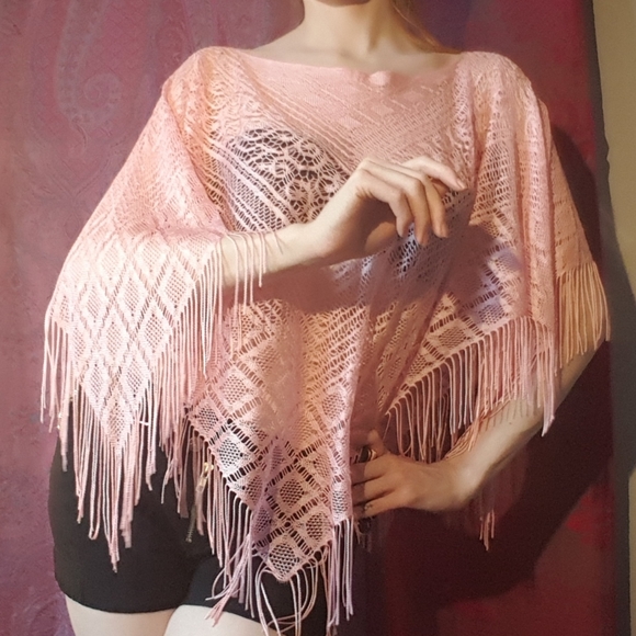 2/$25 Vintage Pink Crochet Lace Knit Fringe Poncho Top - Picture 6 of 11